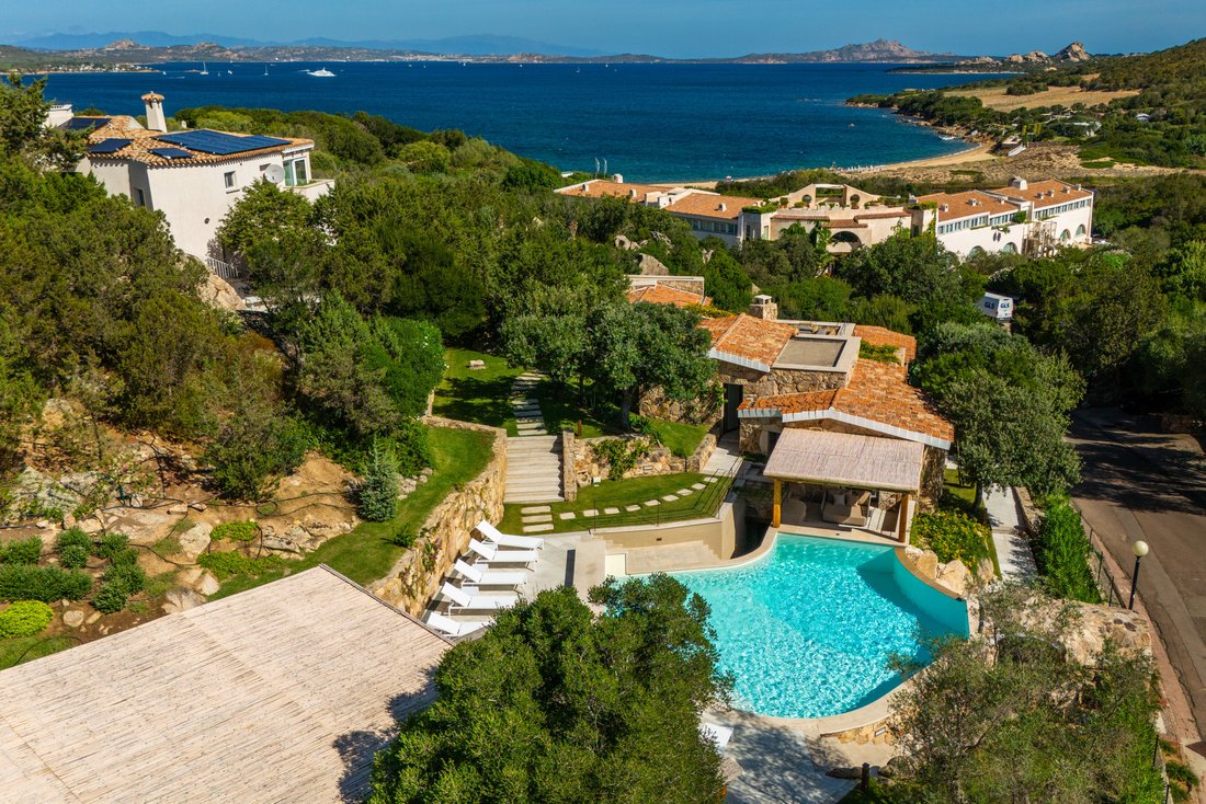 Villa in Arzachena, Sardinia, Italy 2 - 16915609