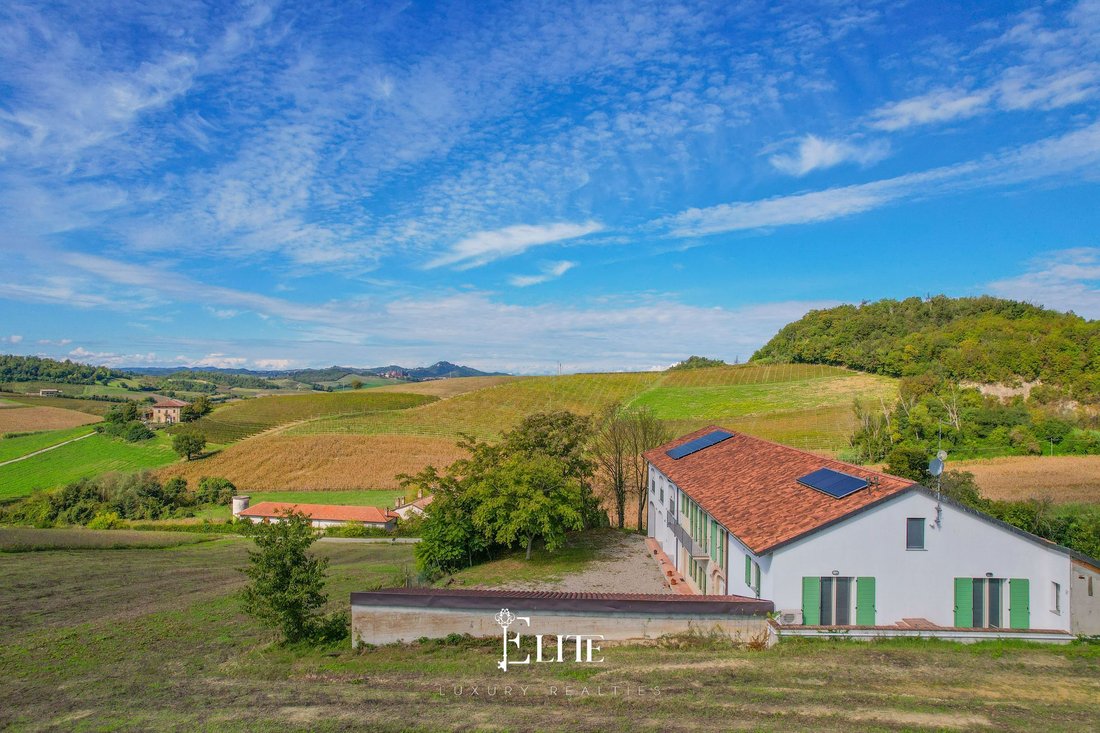 Villa in Sala Monferrato, Piedmont, Italy 4 - 17330983