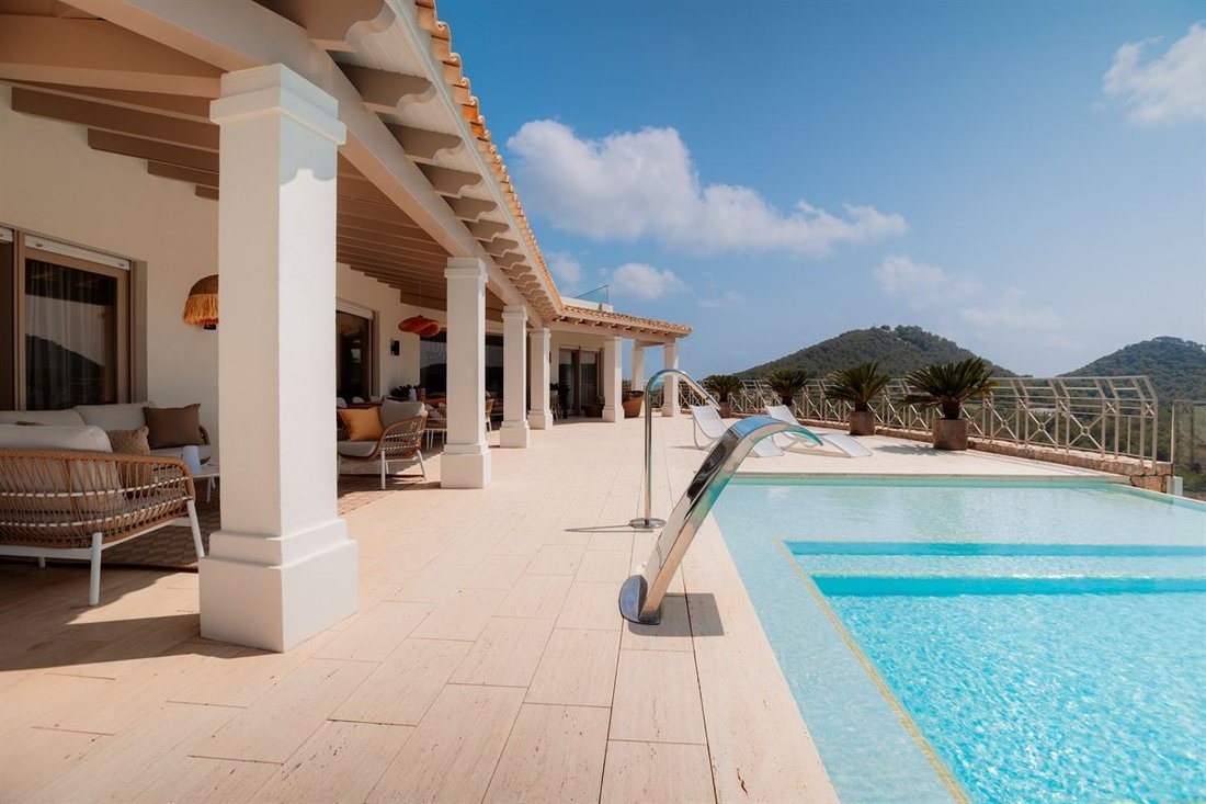 Villa in Can Furnet, Santa Eularia des Riu, Balearic Islands 5 - 17330912