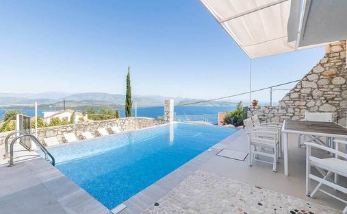 Villa in Korfu, Peloponnese, Western Greece and the Ionian, Griechenland 1