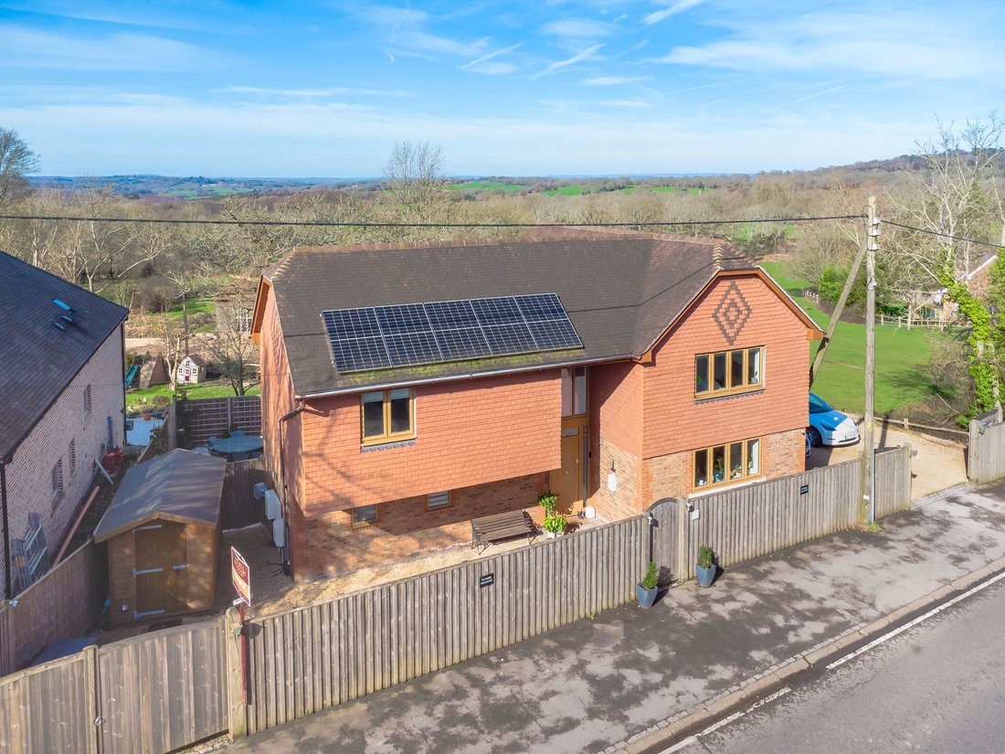 House in Mark Cross, Wadhurst, England 1 - 17325062