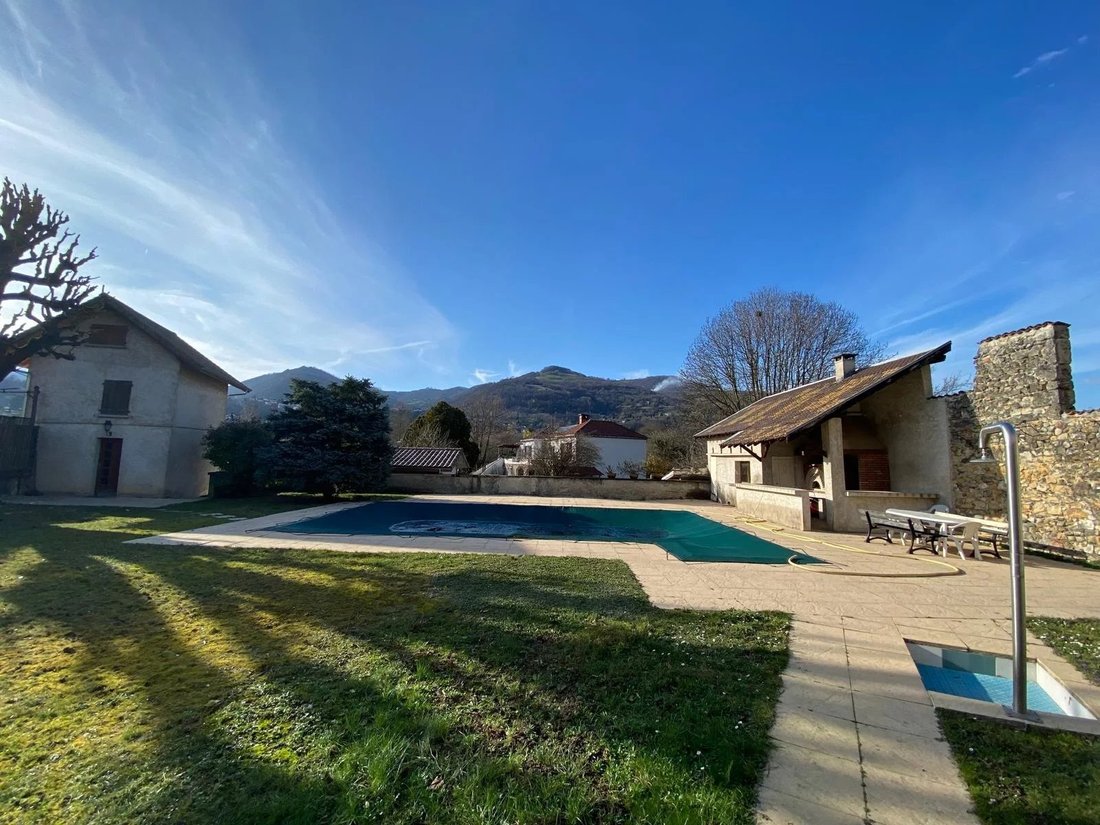 Estate in Plaine et Coteaux, Tullins, France 2 - 13638773