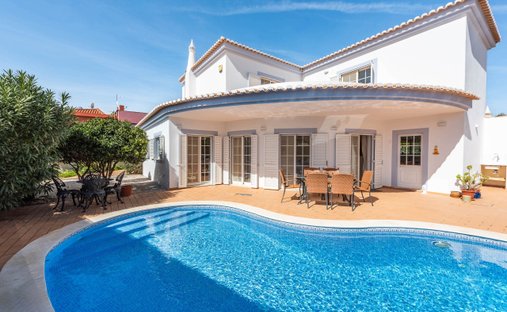 Villa in Praia da Luz, Algarve, Portugal 1