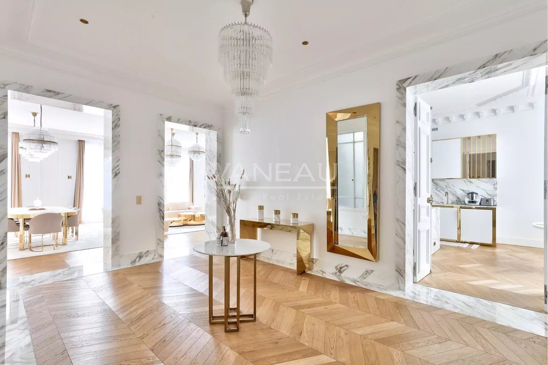 Apartment in Hoche-Friedland, Paris 8e Arrondissement, Paris 5 - 17331927