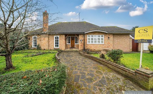 Bungalow in Brentwood, England, United Kingdom 1