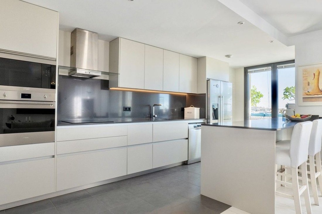 Apartment in Estepona, Andalusia, Spain 3 - 17332173