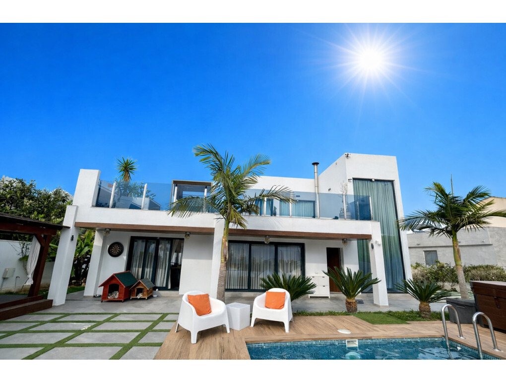 Villa in Torrevieja, Valencian Community, Spain 1 - 17331240