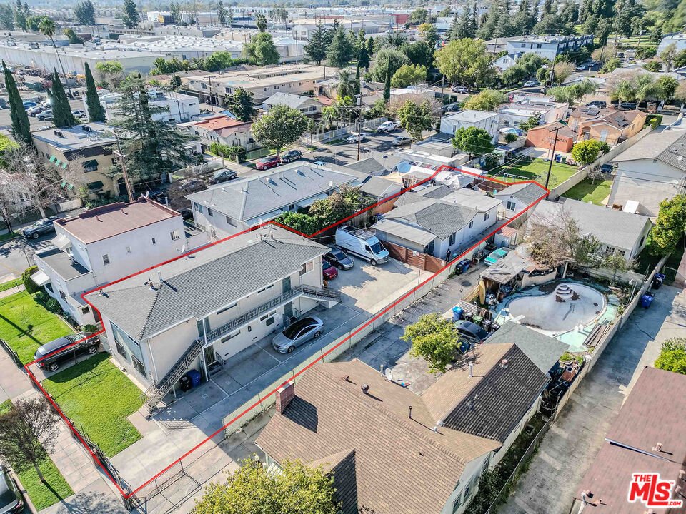 Los Angeles, California, United States 2 - 17331549