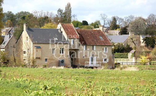 Maison à Vienne-en-Bessin, Normandie, France 1