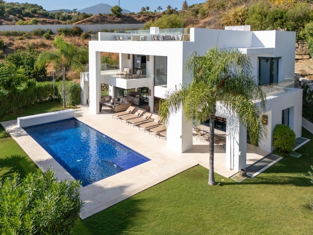 Villa in Nueva Andalucia, Marbella, Spain 1 - 17331304