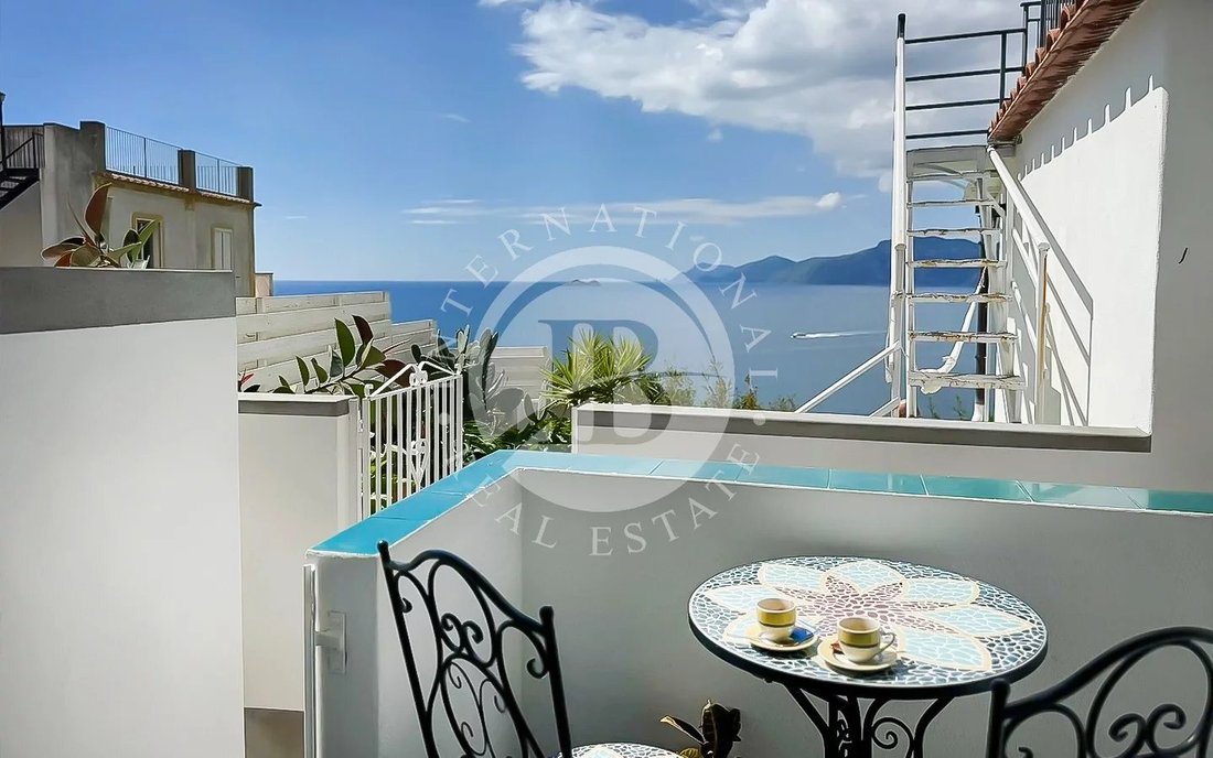 Villa in Praiano, Campania, Italy 1 - 17331998