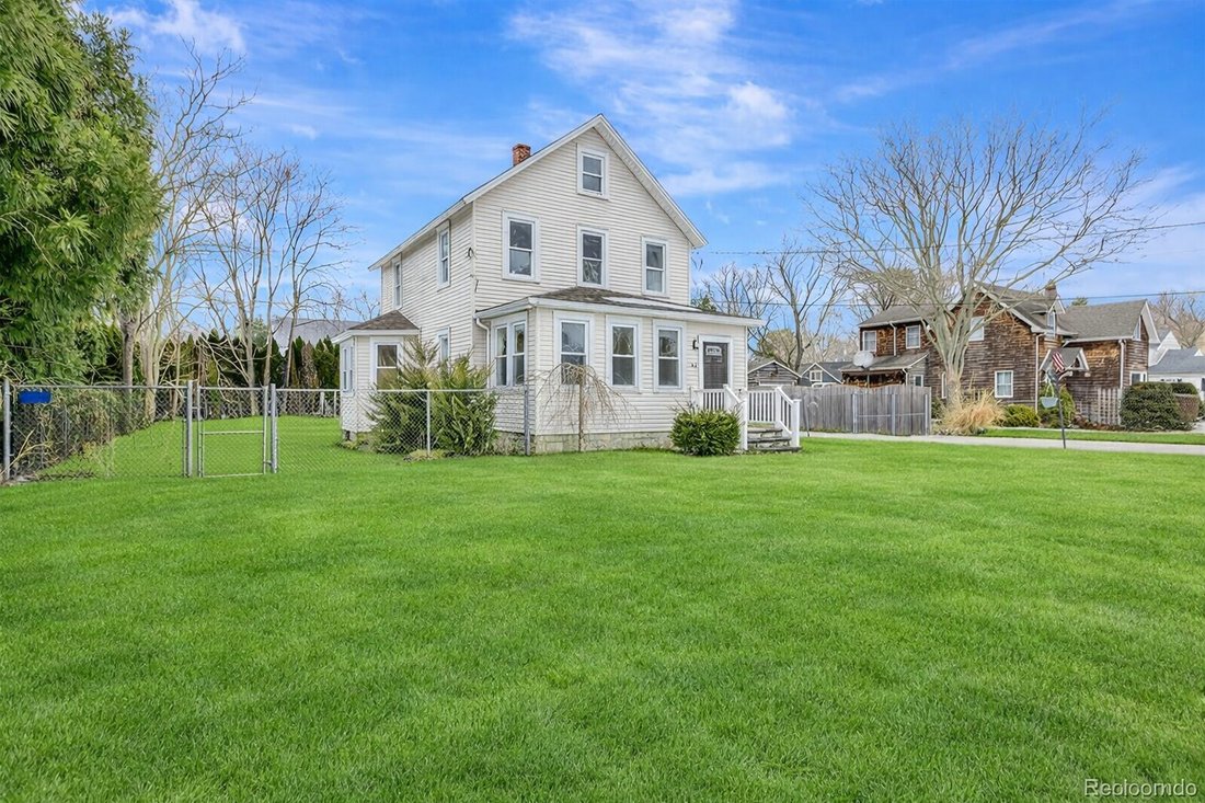House in Medford, New York, United States 2 - 17287337