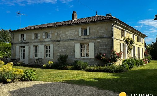 Estate in Saint-Germain-du-Seudre, Nouvelle-Aquitaine, France 1
