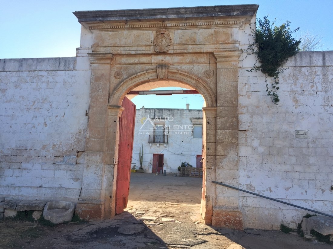 Estate in Ludovico Street - Corso Umberto I - Vittorio Emanuele Street, Ostuni, Apulia 2 - 17331391