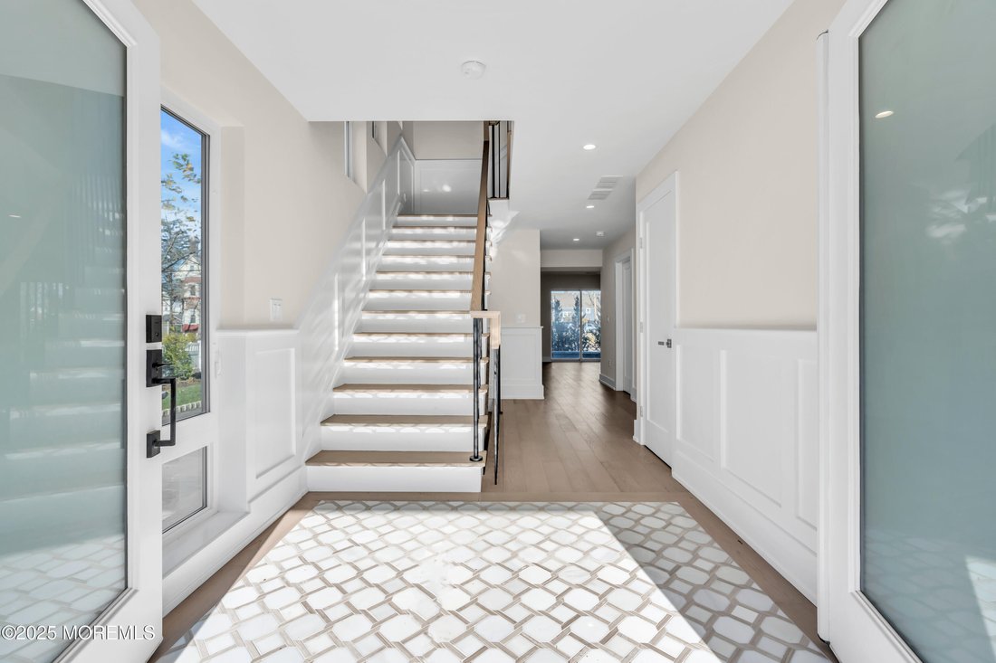 House in Long Branch, New Jersey, United States 4 - 17331142