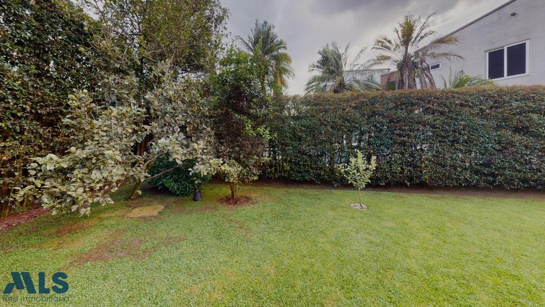 House in Medellín, Caicedo, Colombia 1 - 17332024