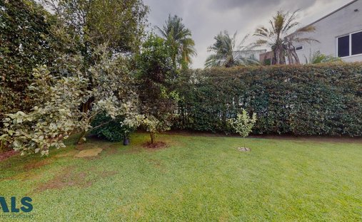 Casa in Medellín, Caicedo, Colombia 1