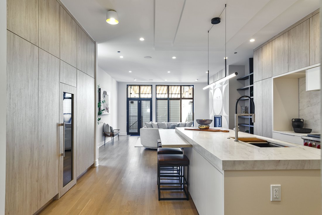 House in Chicago, Illinois, United States 2 - 16880289