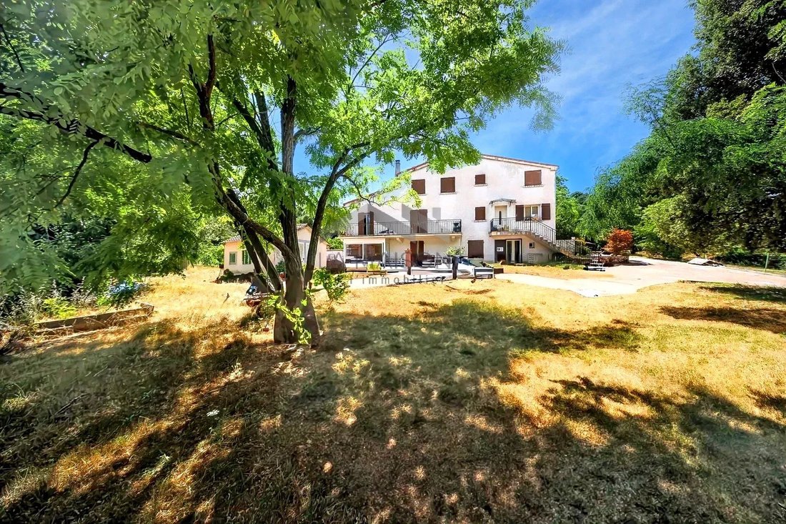 Villa in Levie, Corsica, France 3 - 16272599