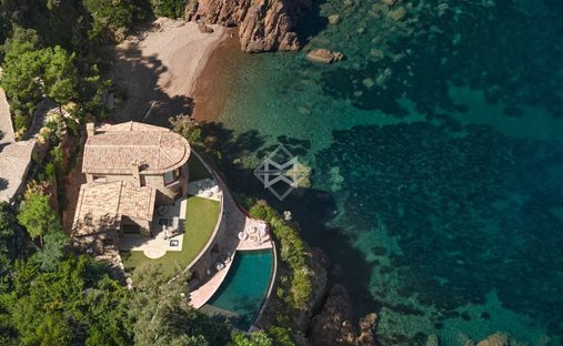 Anwesen in Théoule-sur-Mer, Provence-Alpes-Côte d'Azur, Frankreich 1