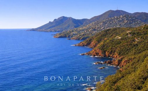 Land in Théoule-sur-Mer, Provence-Alpes-Côte d'Azur, France 1