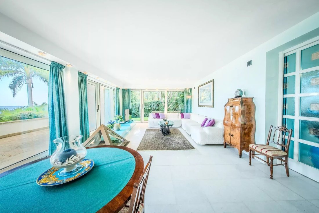 Villa in Cap Martin, Roquebrune-Cap-Martin, France 2 - 17283714