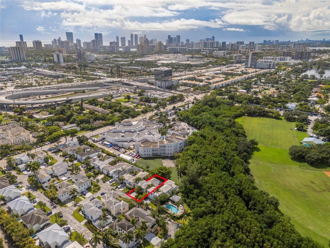 House in Aventura, Florida, United States 3 - 17331270