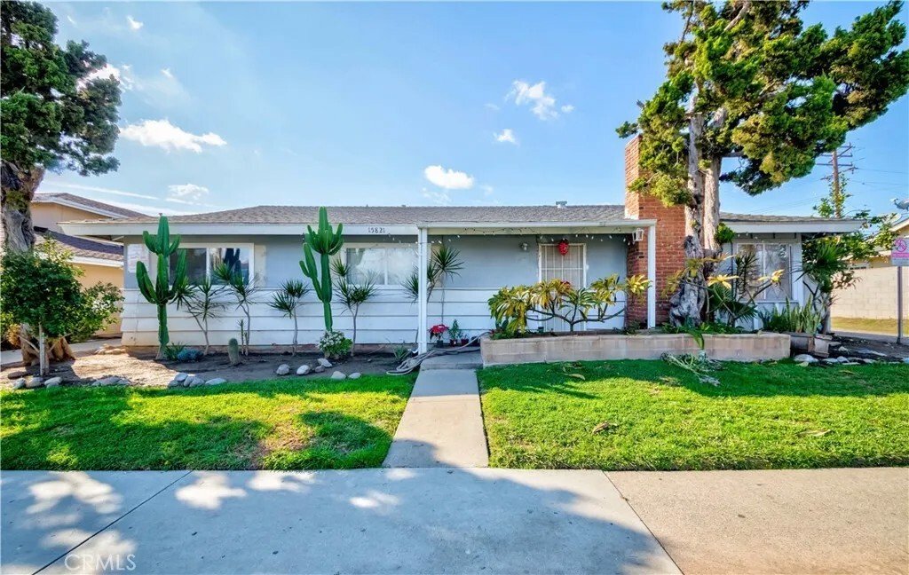 Tustin, California, United States 1 - 17331421
