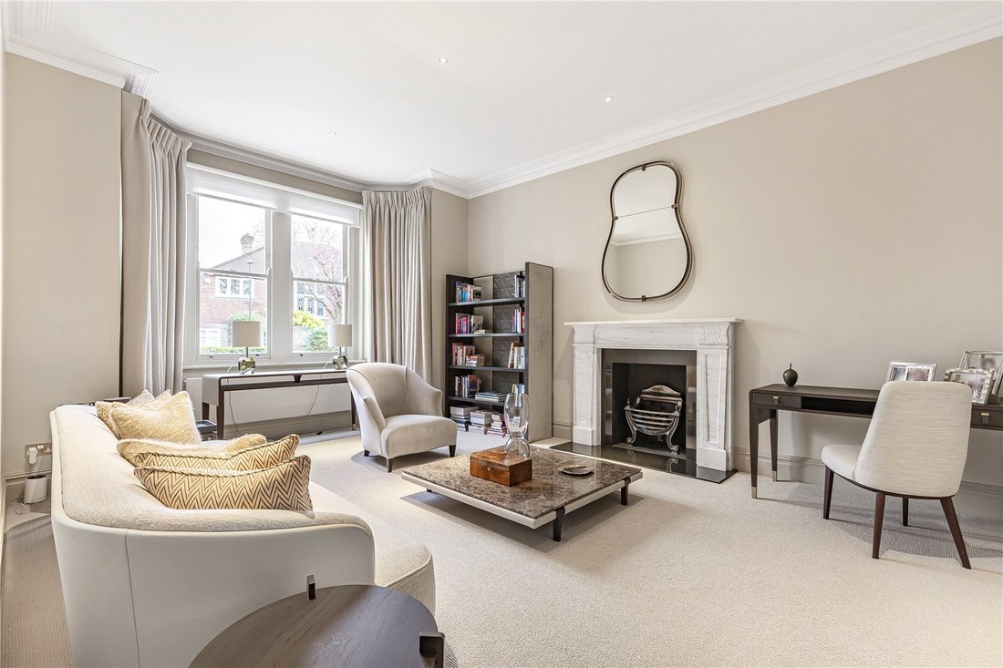 House in Richmond Upon Thames, England 2 - 17332233