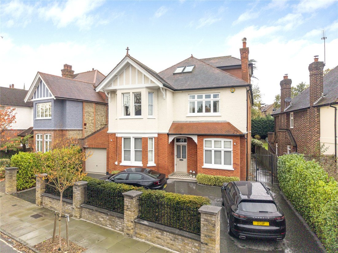 House in Richmond Upon Thames, England 1 - 17332233