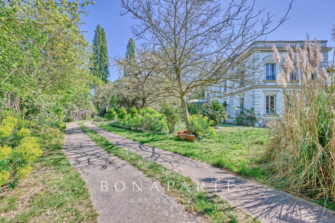 House in Le Vésinet, Ile-de-France, France 5 - 17311430