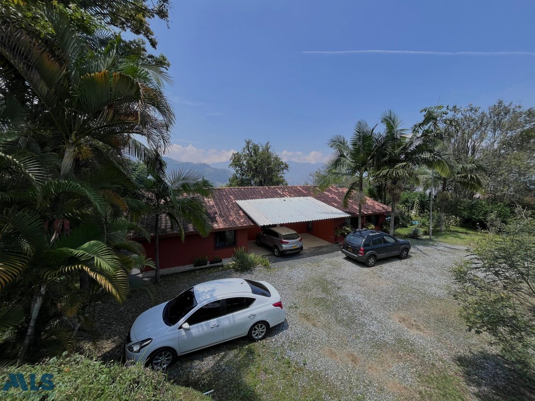 House in Envigado, Antioquia, Colombia 1 - 17332016