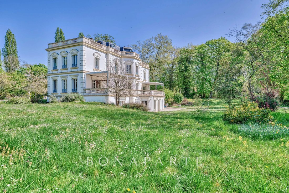 House in Le Vésinet, Ile-de-France, France 4 - 17311430
