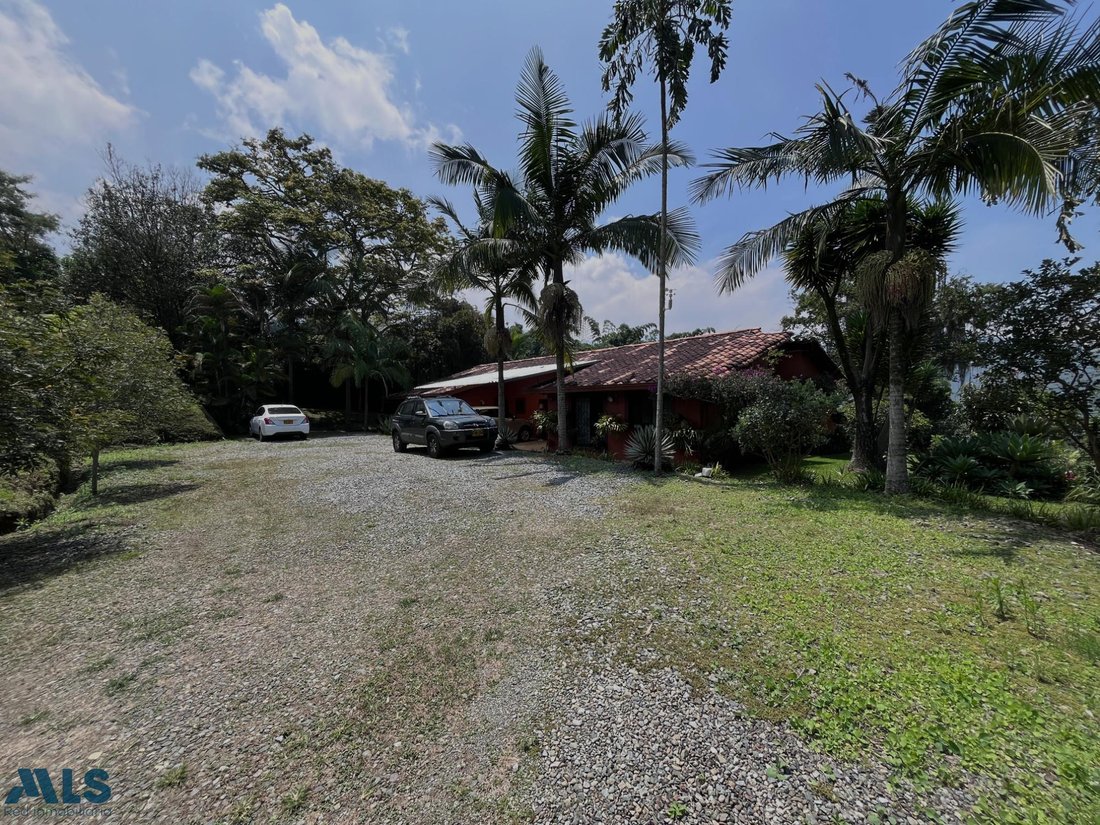 House in Envigado, Antioquia, Colombia 2 - 17332016
