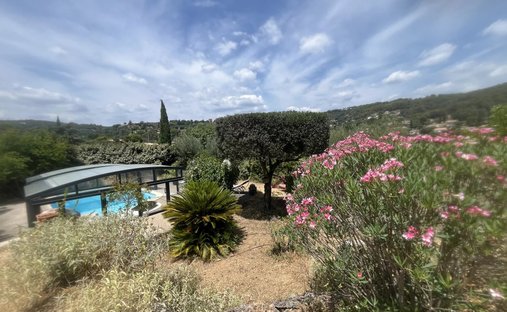 Villa in Cotignac, Provence-Alpes-Côte d'Azur, France 1