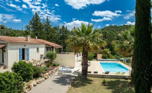 Villa à Est, Lorgues, France 1