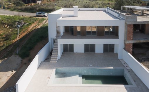 House in Mexilhoeira Grande, Algarve, Portugal 1