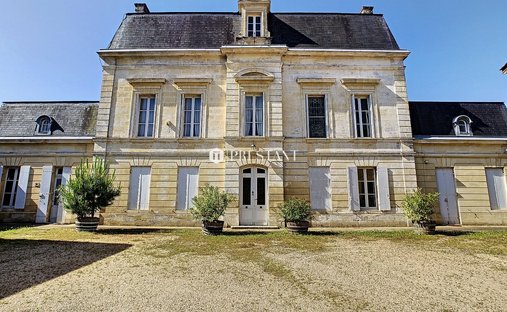 Haus in Montagne, Neu-Aquitanien, Frankreich 1
