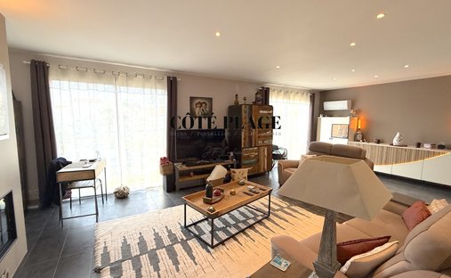 Apartment in Saint-Palais-sur-Mer, Nouvelle-Aquitaine, France 1