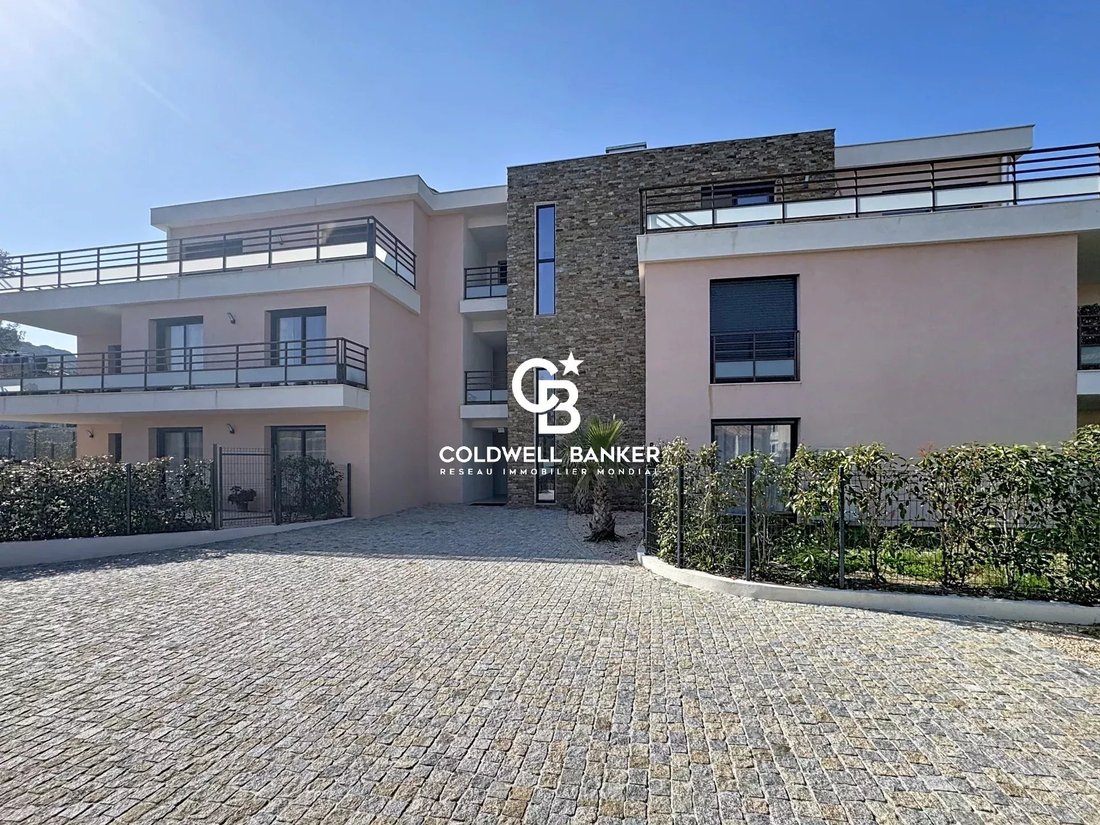 Apartment in Le Dramont-Agay-Anthéor-Le Trayas, Saint-Raphaël, France 1 - 17331227