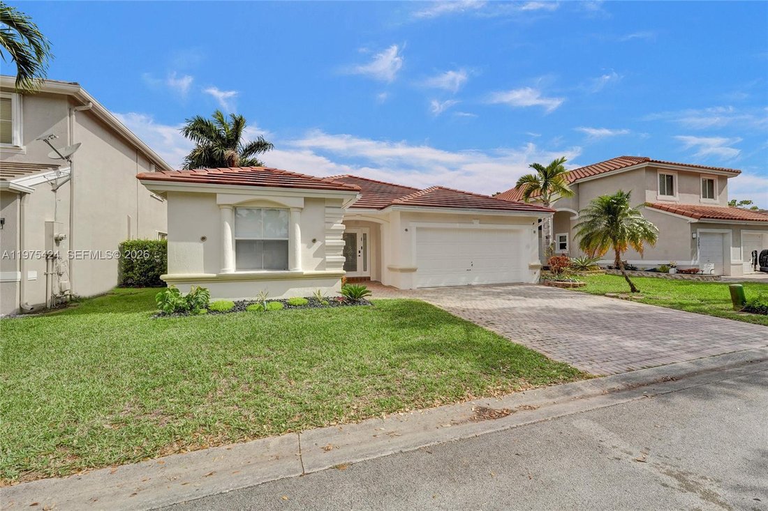 House in Hollywood, Florida, United States 2 - 17331278
