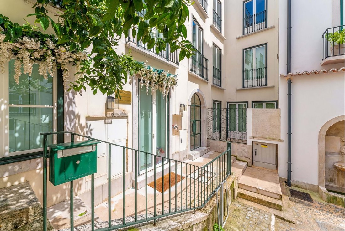 Apartment in Santa Maria Maior, Lisbon, Portugal 2 - 17331819