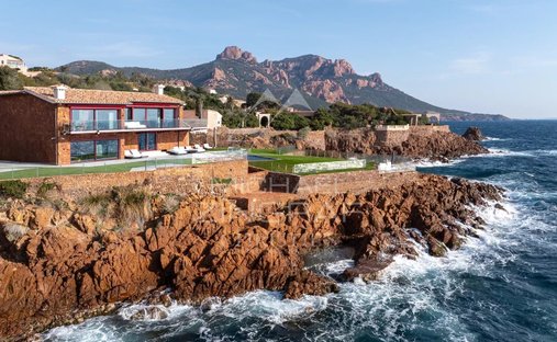 Villa a Le Dramont-Agay-Anthéor-Le Trayas, Saint-Raphaël, Francia 1