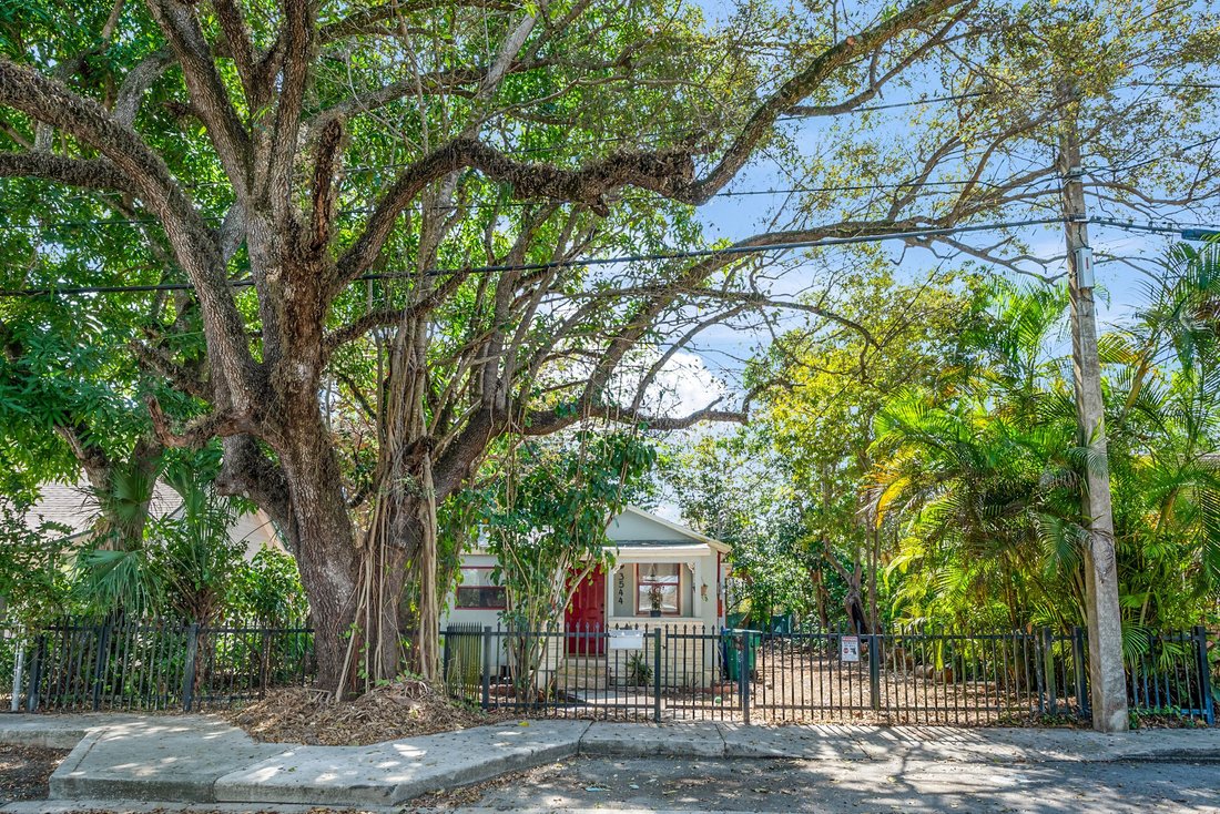 House in Miami, Florida, United States 1 - 17331848