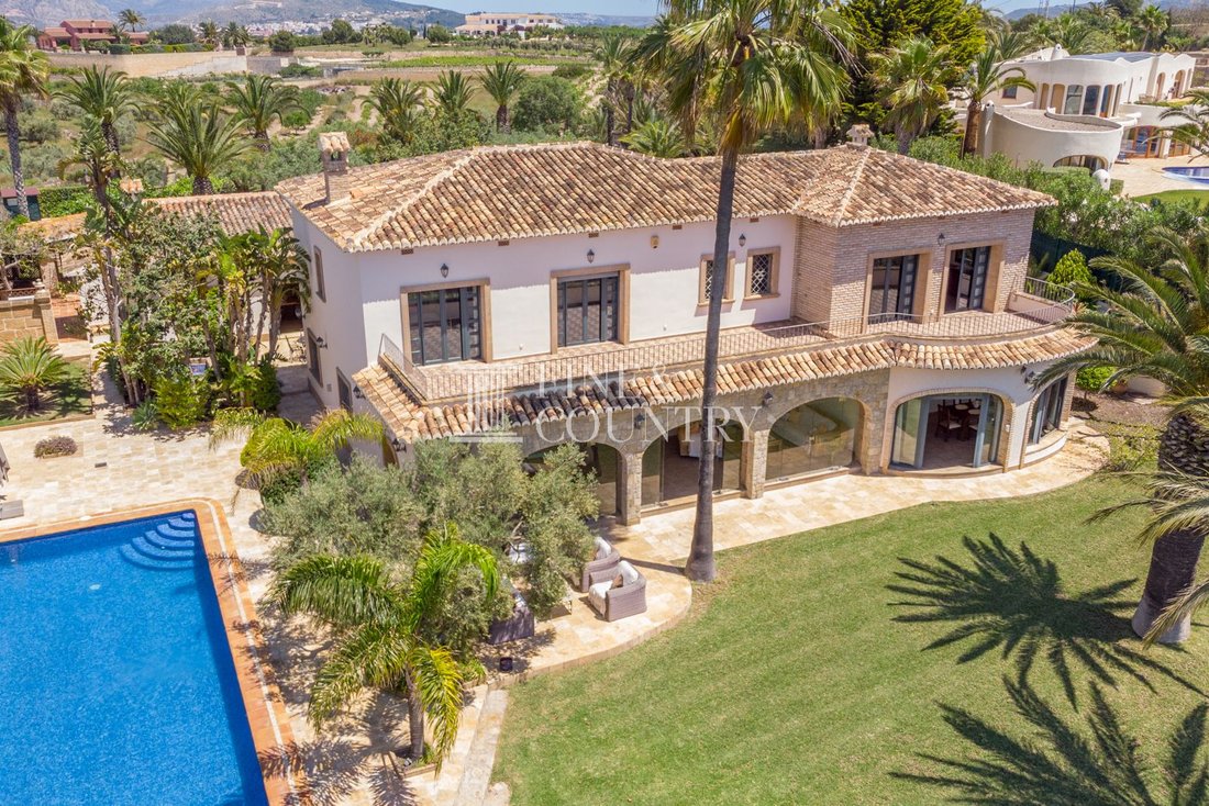 Villa in Benissa, Valencian Community, Spain 2 - 17331139