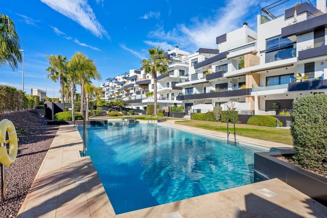 Apartment in Orihuela, Valencian Community, Spain 1 - 17332234