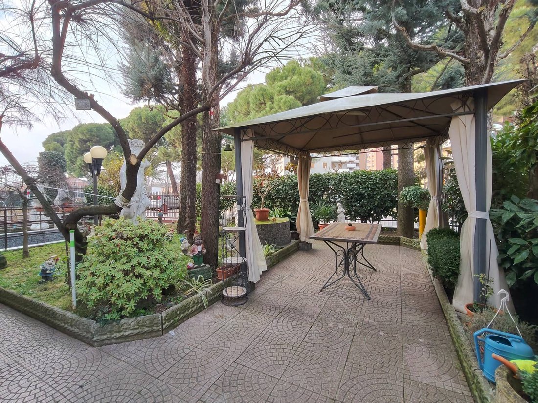 House in Cinisello, Cinisello Balsamo, Lombardy 5 - 17336020