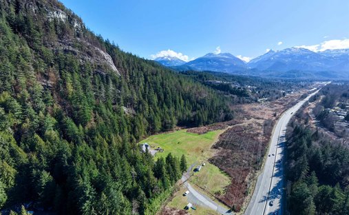 House in Squamish, British Columbia, Canada 1