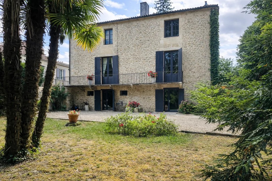 House in Landiras, Nouvelle-Aquitaine, France 2 - 17334689