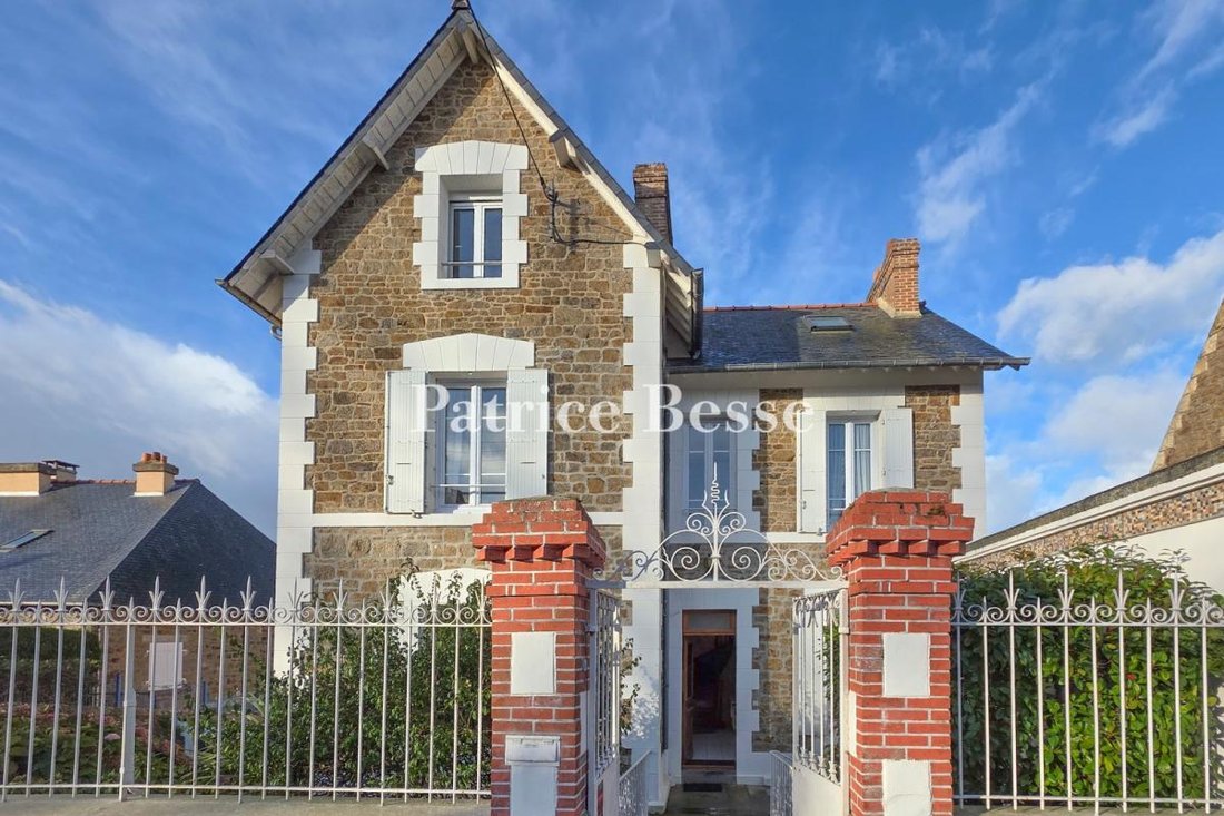 Villa in Saint-Malo, Brittany, France 1 - 17335149